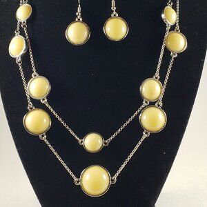 ✨ Layered Silver-Tone Necklace & Earrings Set – Yellow Beaded Elegance! Jewelry